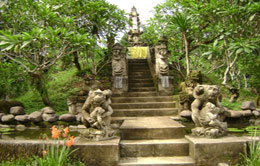 Pura Agung Gunung Sari