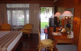 Senggigi Beach Hotel Rooms
