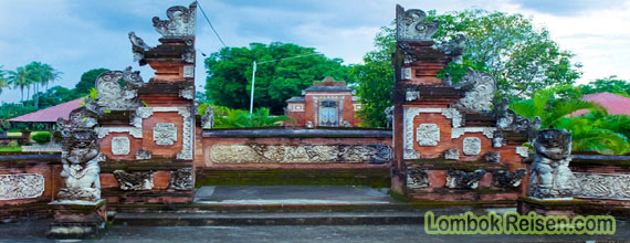 ct_up_Lombok Old Temple Tour
