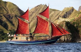 Komodo Trip By Sailing Wooden Boat 4 Days 3 Nights